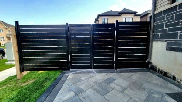 aluminum horizontal privacy fence canada